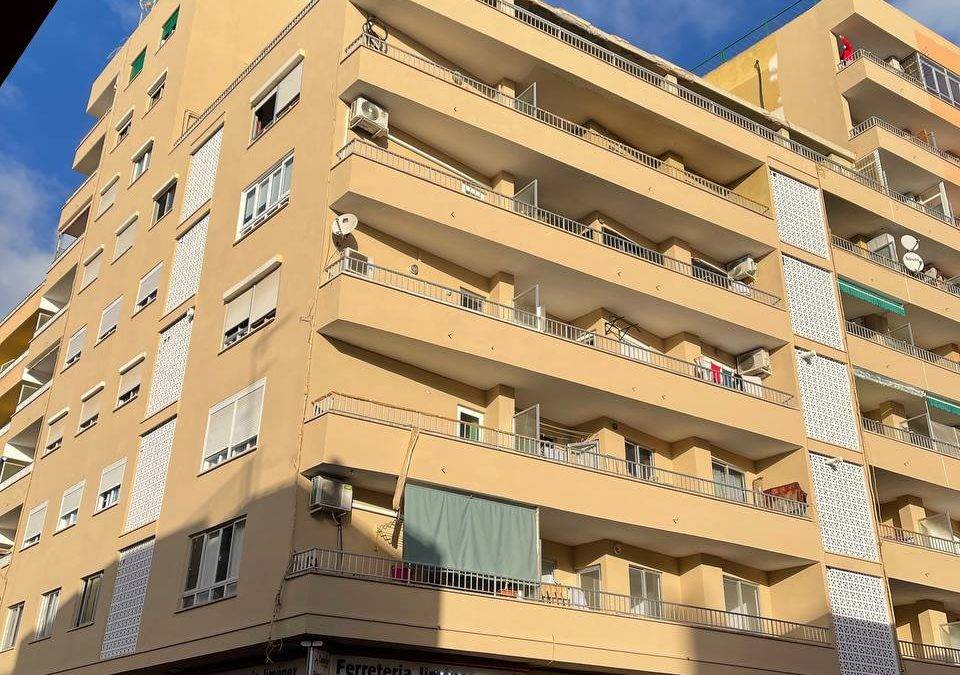Rehabilitación de fachada en Calle Pere Joan Llobet, 24