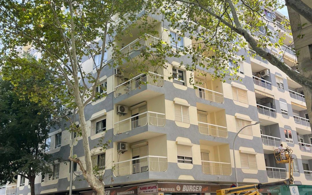 Restauración de 1850 m2 en Fachada y Forjado en Av. Gaspar de Bennazar, 59
